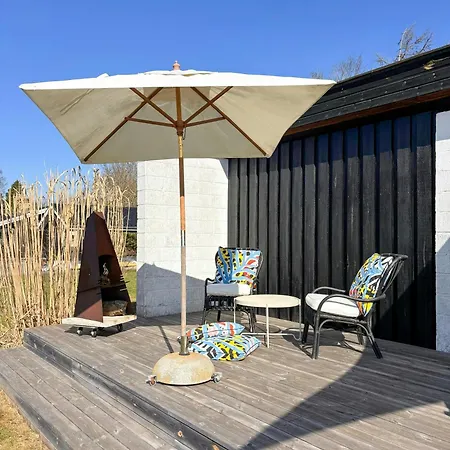 Authentic 1970s House With Garden In Smidstrup