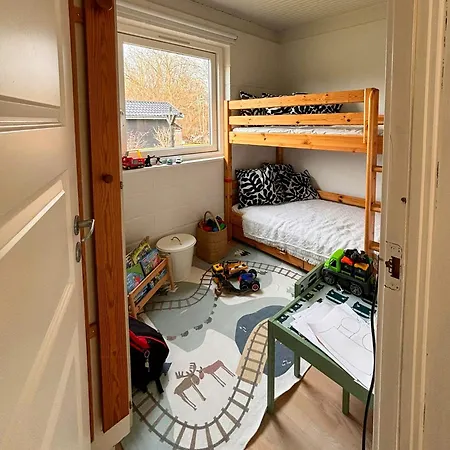 Authentic 1970s House With Garden In Smidstrup *